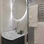 Royal Luxury P.zza Della Repubblica شقة فندقية 3*