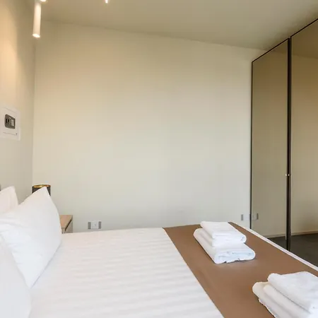 Royal Luxury P.zza Della Repubblica Apart Otel Milano