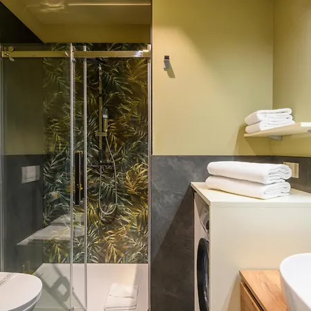 Royal Luxury P.zza Della Repubblica 3*
