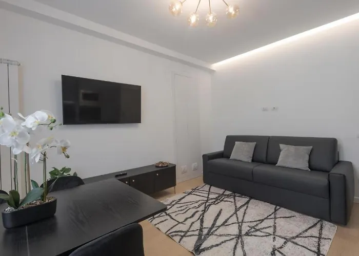 Royal Luxury P.zza Della Repubblica Aparthotel Milán